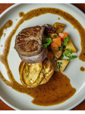 Filet de boeuf poêlé, crème de morilles