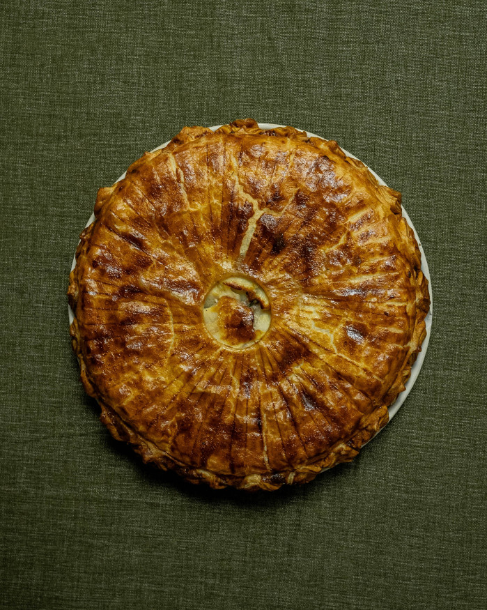 Galette charcutière cochon, volaille, foie gras et truffe