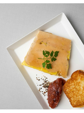Foie gras de canard maison, chutney de tomates